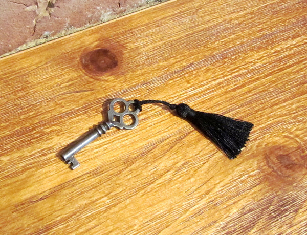 Antique Skeleton Key Black Tassel Door Cabinet Key