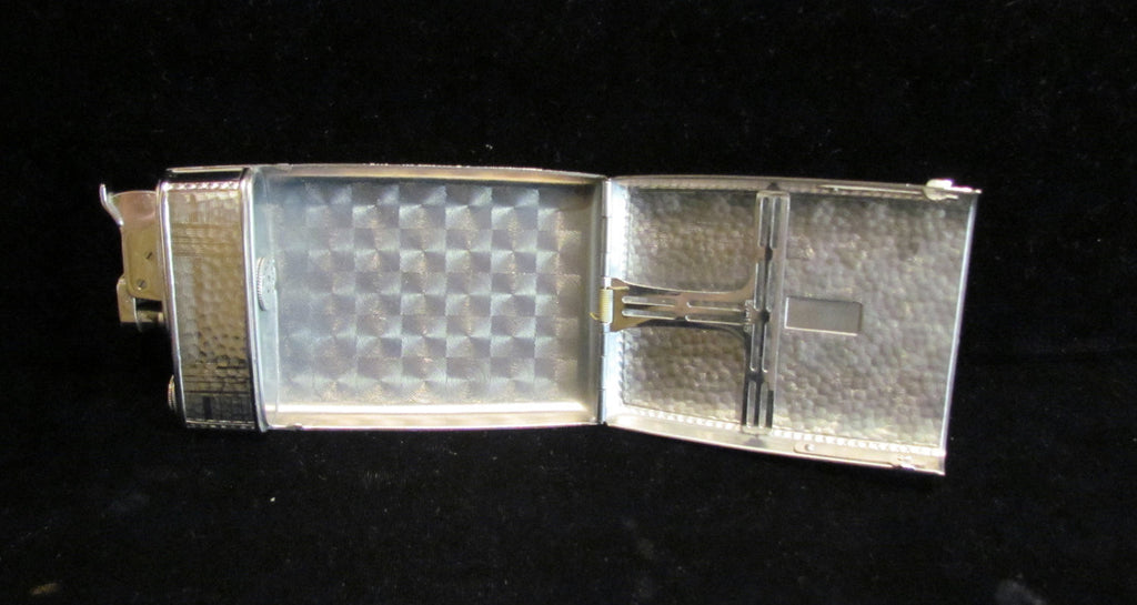 Sold at Auction: Vintage EVANS Cigarette Case & Lighter